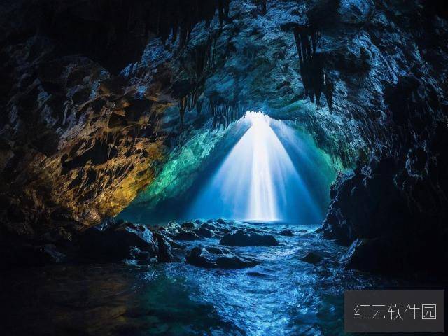 舌尖的探险，从探洞感受到水流喷薄的极致体验